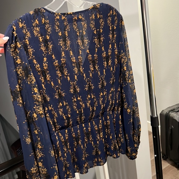 1. State Top - Picture 3 of 3